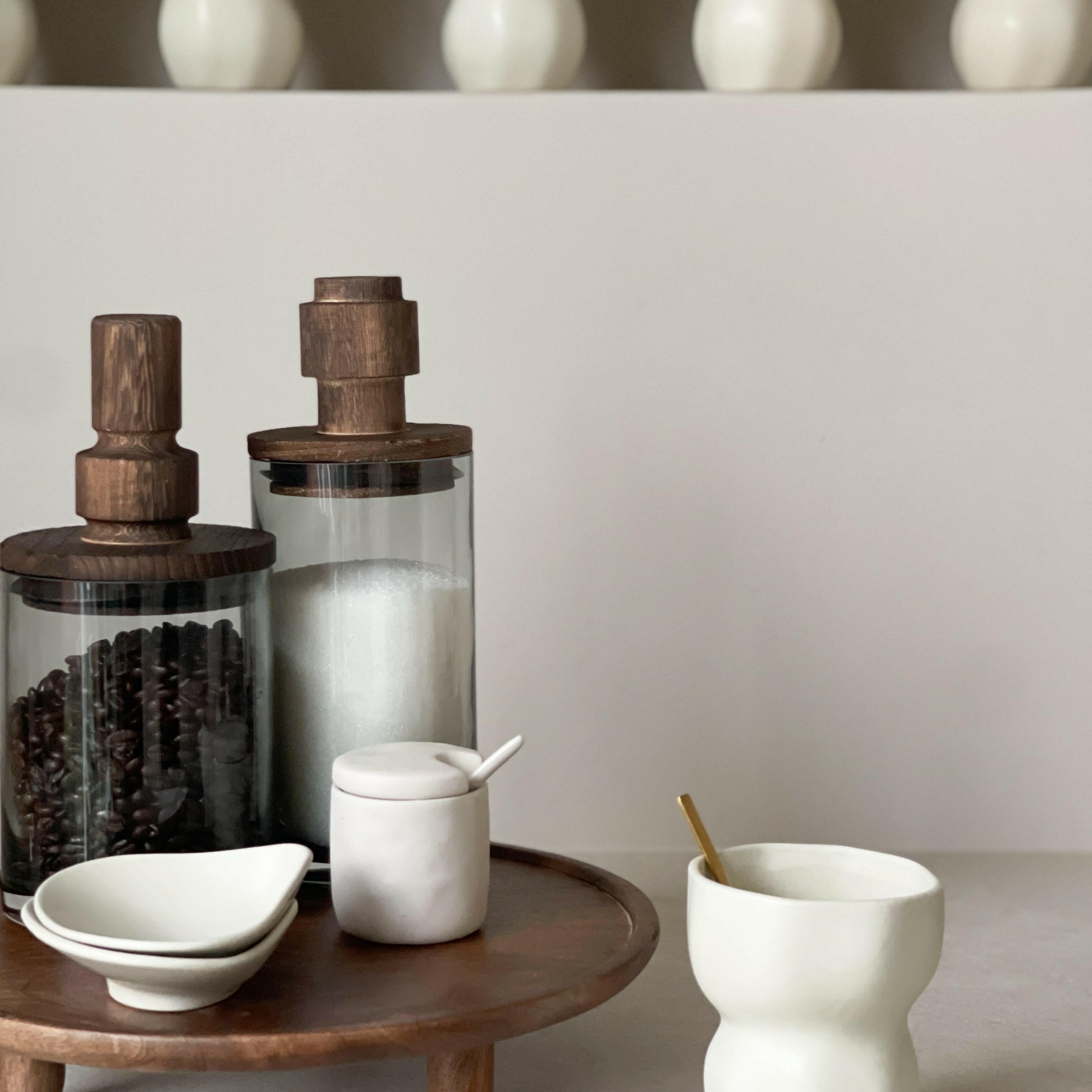 Elegante Salvie voorraadpot, perfect voor stijlvolle keukenopslag en verse kruidenbehoud