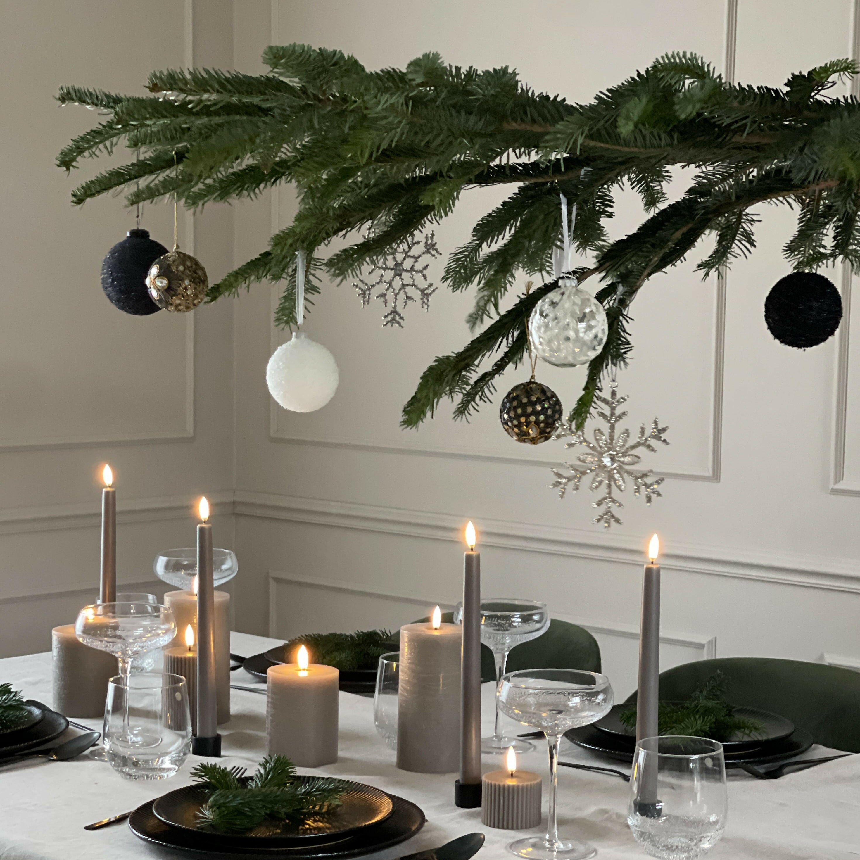 Kerstbal Glitter Zwart/Goud Medium