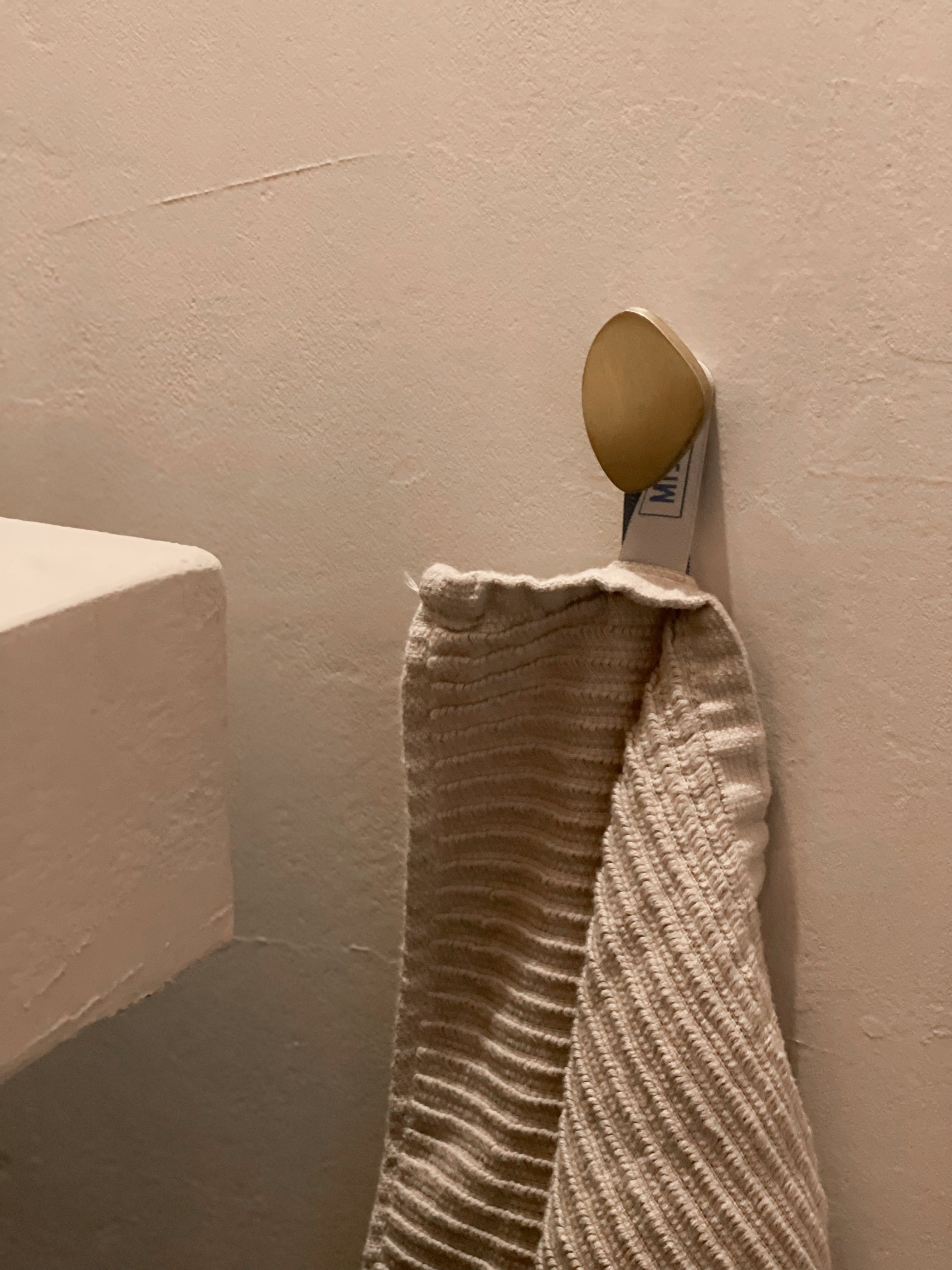 Haken Ferri Brass Wandhaak