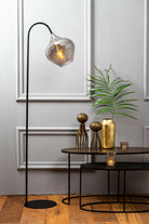 Vloerlamp Rakel Matt Black + Smoked
