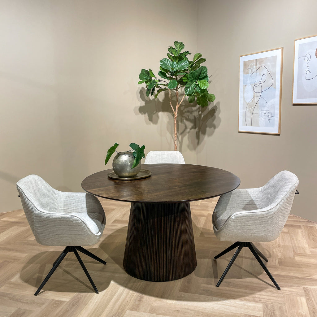 Salvator Walnut 130Cm